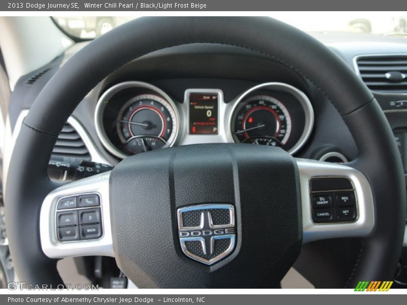 Winter Chill Pearl / Black/Light Frost Beige 2013 Dodge Journey SE