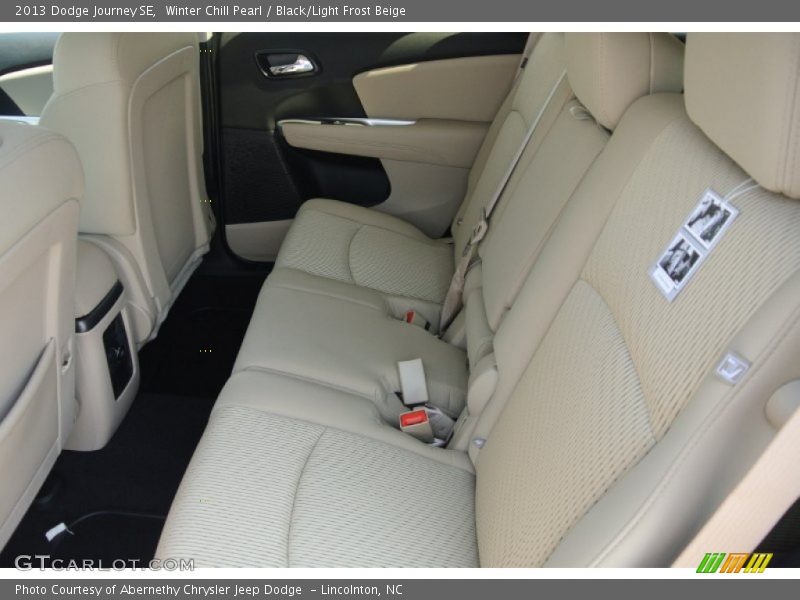 Winter Chill Pearl / Black/Light Frost Beige 2013 Dodge Journey SE