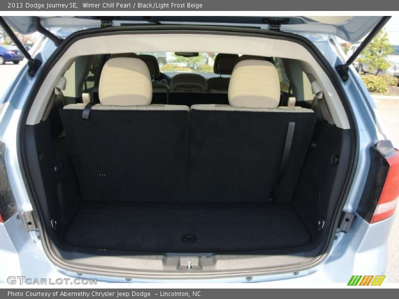 Winter Chill Pearl / Black/Light Frost Beige 2013 Dodge Journey SE