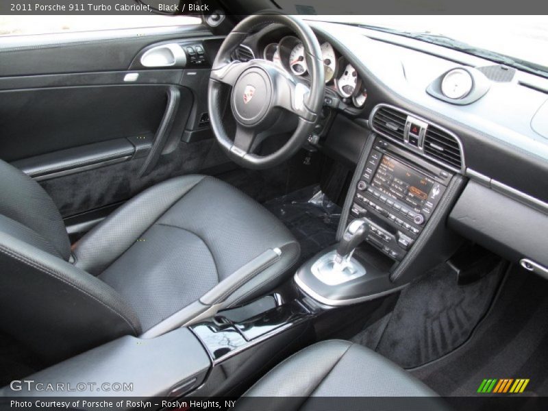 Dashboard of 2011 911 Turbo Cabriolet