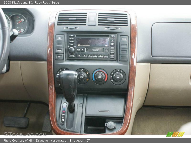 Ruby Red / Beige 2003 Kia Sedona EX