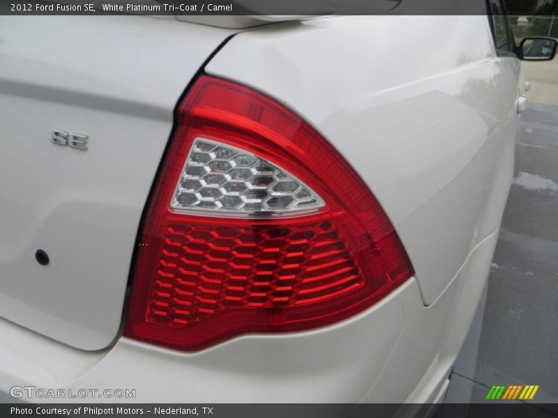 White Platinum Tri-Coat / Camel 2012 Ford Fusion SE