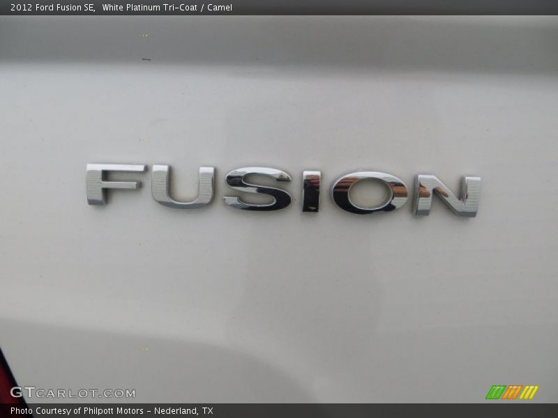 White Platinum Tri-Coat / Camel 2012 Ford Fusion SE
