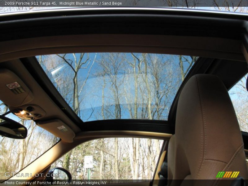 Sunroof of 2009 911 Targa 4S