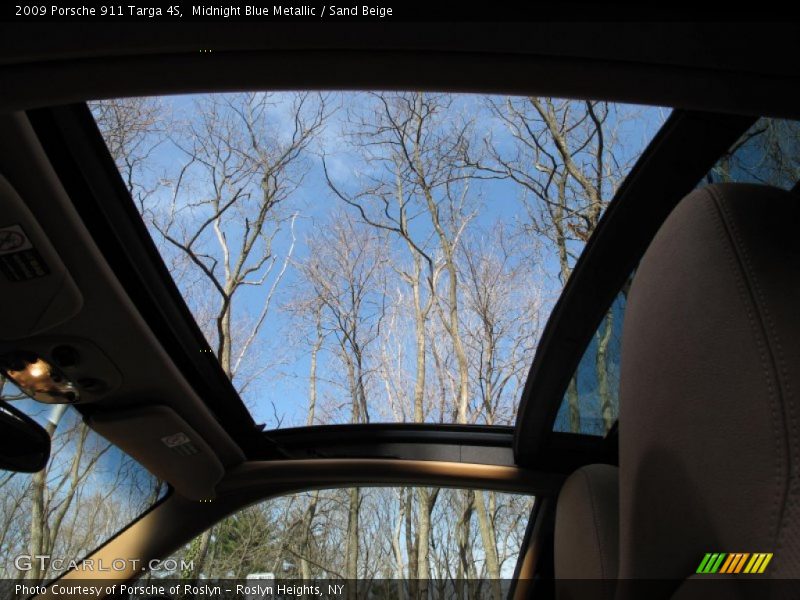 Sunroof of 2009 911 Targa 4S