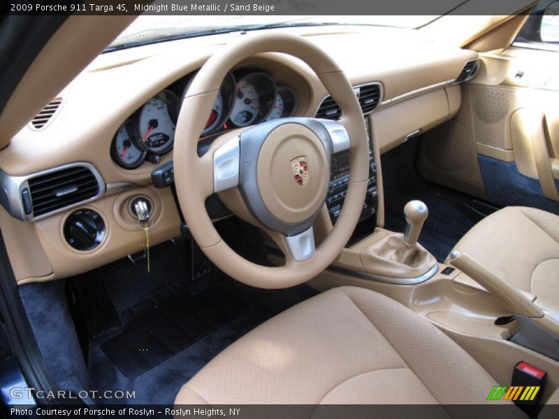 Dashboard of 2009 911 Targa 4S