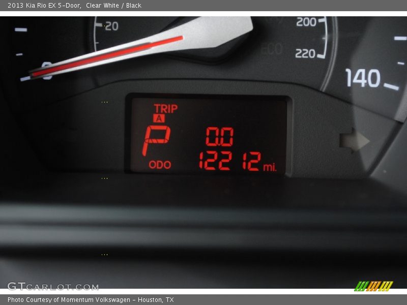 Clear White / Black 2013 Kia Rio EX 5-Door