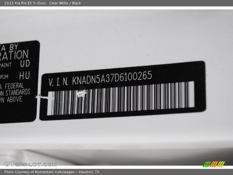Clear White / Black 2013 Kia Rio EX 5-Door
