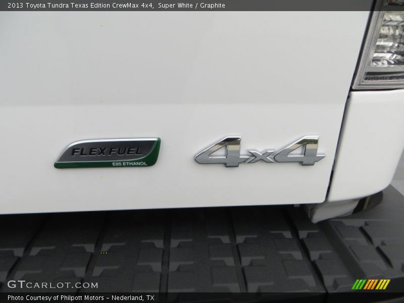 Super White / Graphite 2013 Toyota Tundra Texas Edition CrewMax 4x4