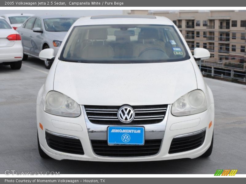 Campanella White / Pure Beige 2005 Volkswagen Jetta 2.5 Sedan