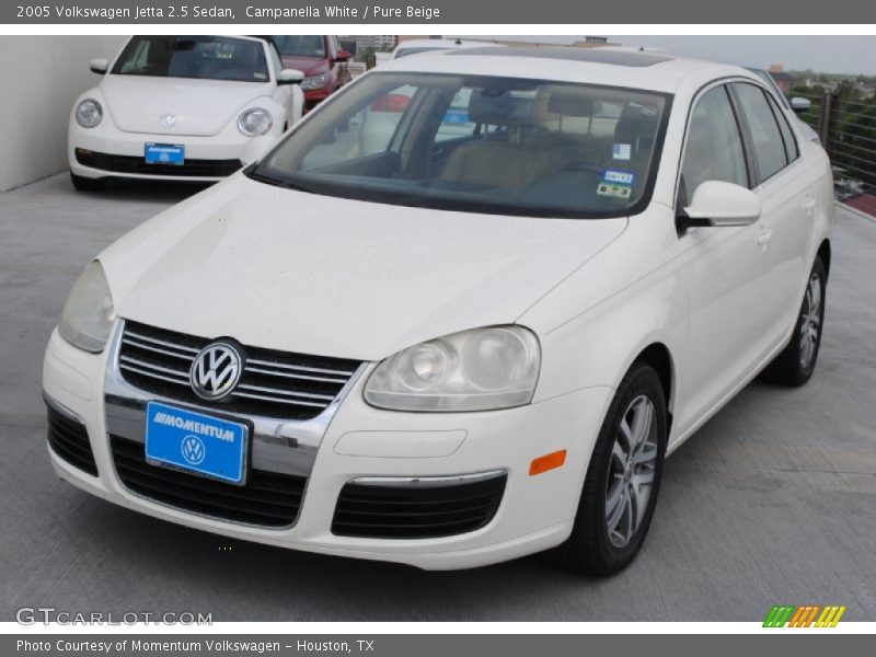 Campanella White / Pure Beige 2005 Volkswagen Jetta 2.5 Sedan