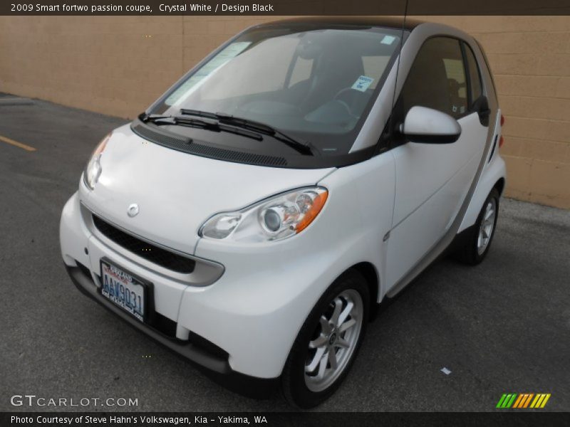 Crystal White / Design Black 2009 Smart fortwo passion coupe