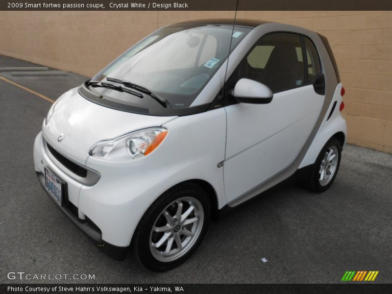 Front 3/4 View of 2009 fortwo passion coupe