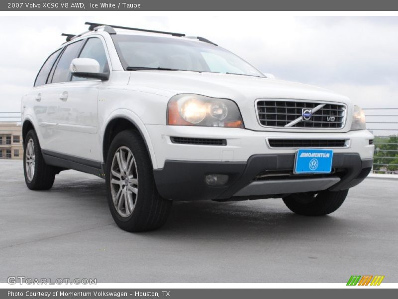 Ice White / Taupe 2007 Volvo XC90 V8 AWD
