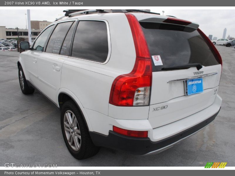 Ice White / Taupe 2007 Volvo XC90 V8 AWD