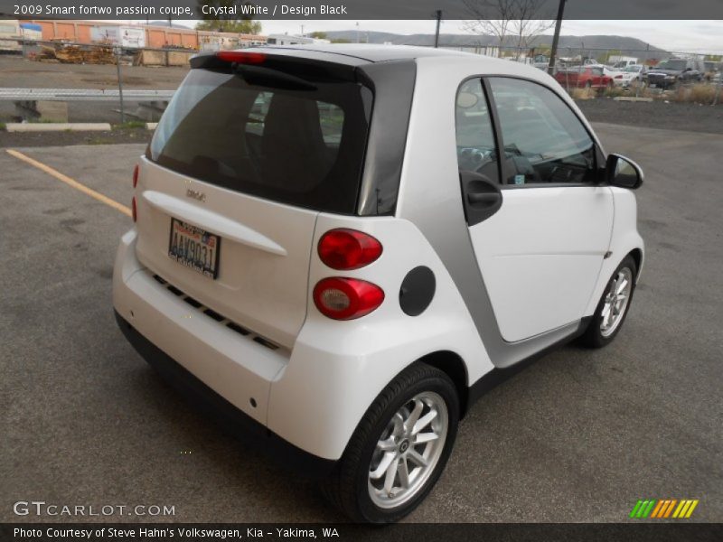 Crystal White / Design Black 2009 Smart fortwo passion coupe