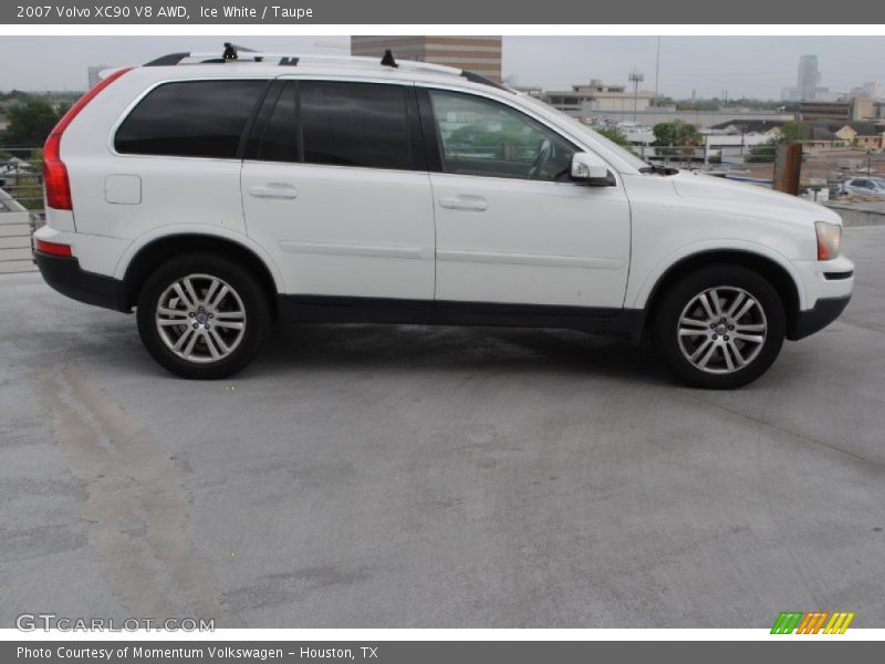 Ice White / Taupe 2007 Volvo XC90 V8 AWD