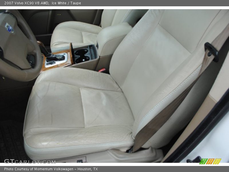 Ice White / Taupe 2007 Volvo XC90 V8 AWD
