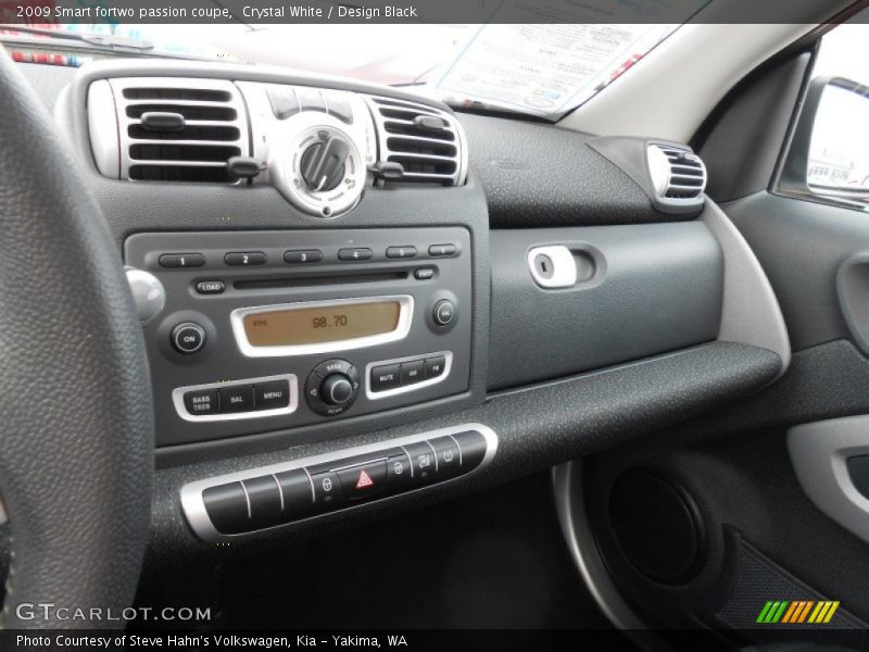 Dashboard of 2009 fortwo passion coupe