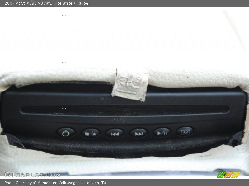 Ice White / Taupe 2007 Volvo XC90 V8 AWD