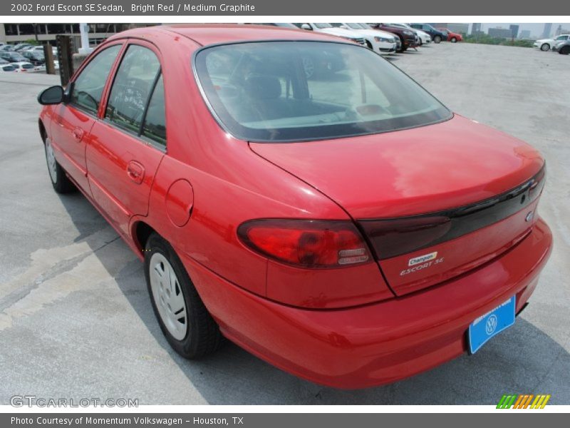 Bright Red / Medium Graphite 2002 Ford Escort SE Sedan