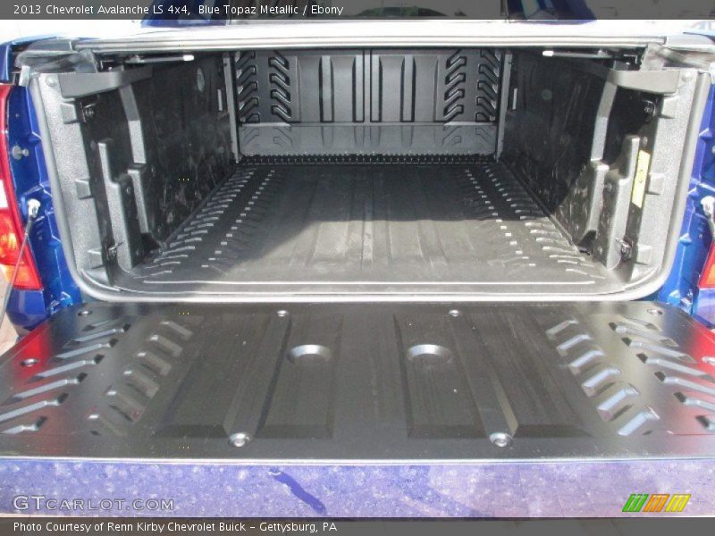 Blue Topaz Metallic / Ebony 2013 Chevrolet Avalanche LS 4x4