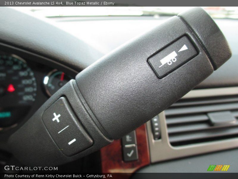 Blue Topaz Metallic / Ebony 2013 Chevrolet Avalanche LS 4x4