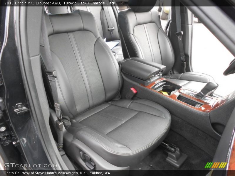 Front Seat of 2013 MKS EcoBoost AWD