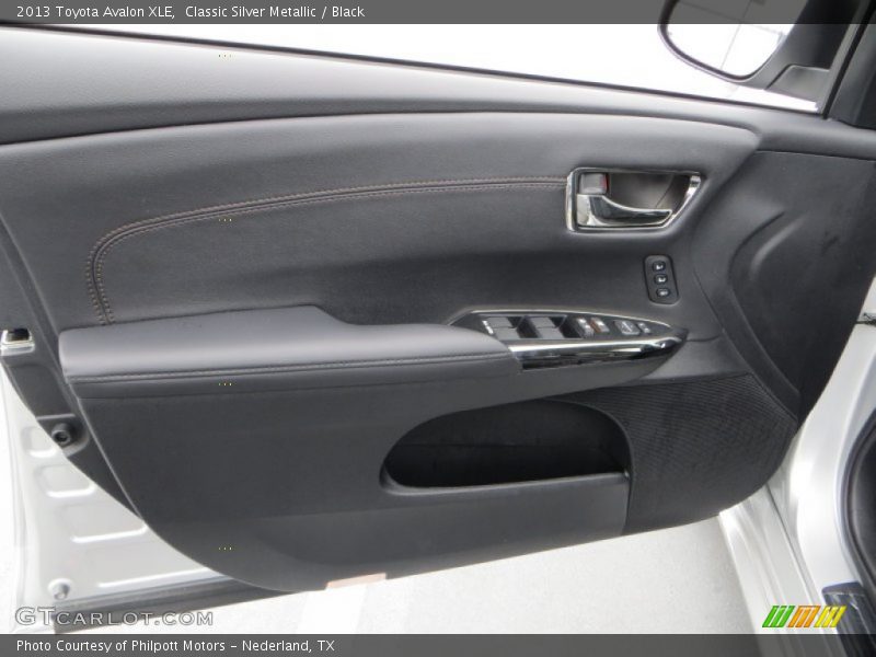 Classic Silver Metallic / Black 2013 Toyota Avalon XLE