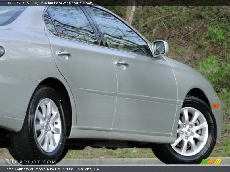 Millennium Silver Metallic / Ivory 2003 Lexus ES 300