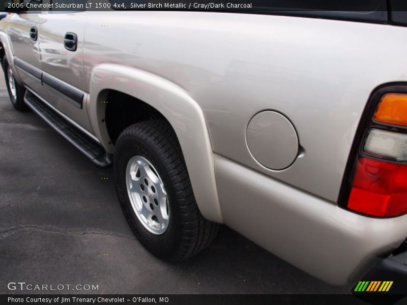 Silver Birch Metallic / Gray/Dark Charcoal 2006 Chevrolet Suburban LT 1500 4x4
