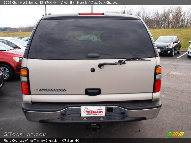 Silver Birch Metallic / Gray/Dark Charcoal 2006 Chevrolet Suburban LT 1500 4x4