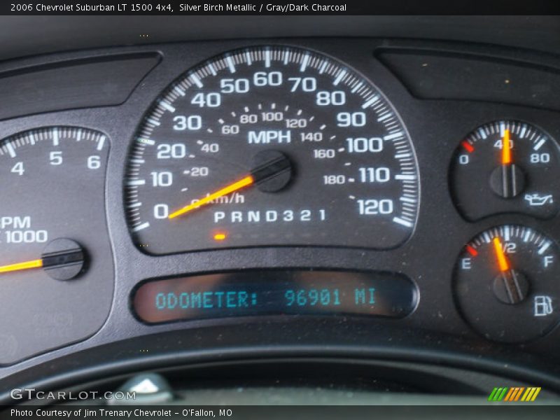 Silver Birch Metallic / Gray/Dark Charcoal 2006 Chevrolet Suburban LT 1500 4x4