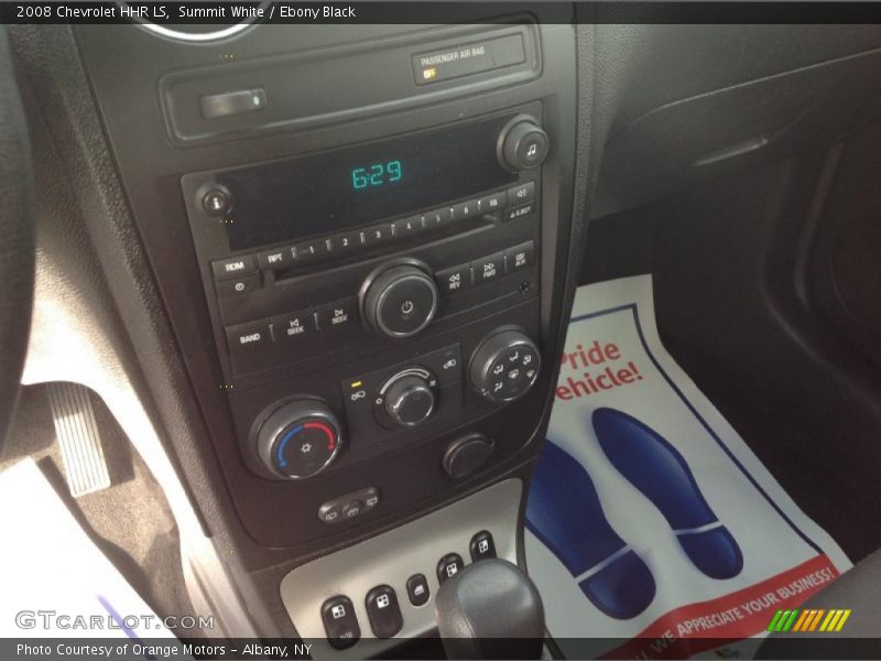Summit White / Ebony Black 2008 Chevrolet HHR LS
