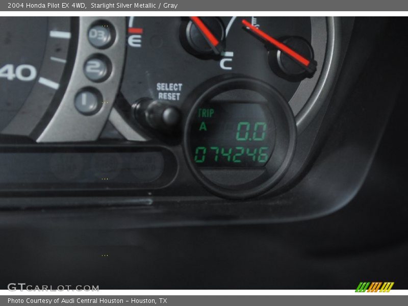 Starlight Silver Metallic / Gray 2004 Honda Pilot EX 4WD