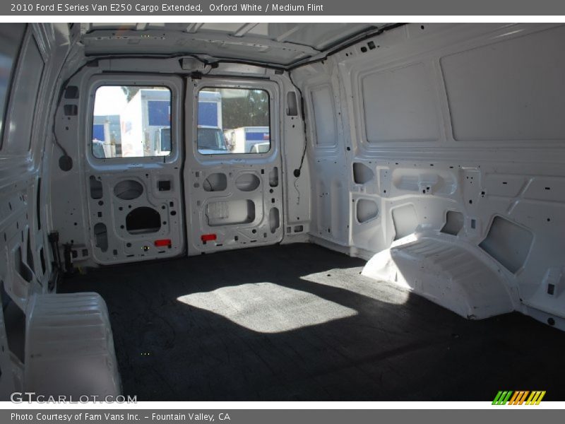 Oxford White / Medium Flint 2010 Ford E Series Van E250 Cargo Extended