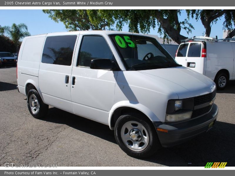 Summit White / Medium Gray 2005 Chevrolet Astro Cargo Van
