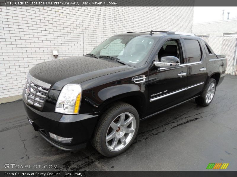Front 3/4 View of 2013 Escalade EXT Premium AWD