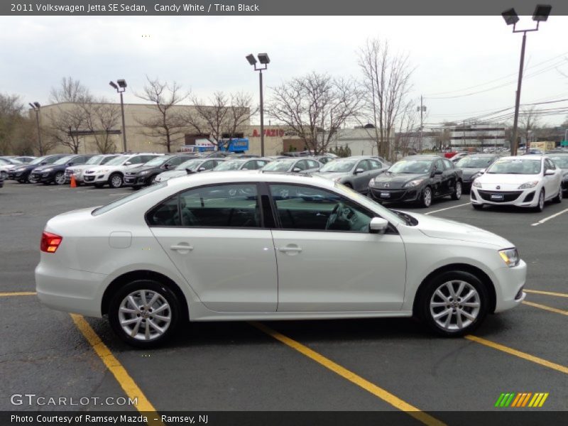 Candy White / Titan Black 2011 Volkswagen Jetta SE Sedan
