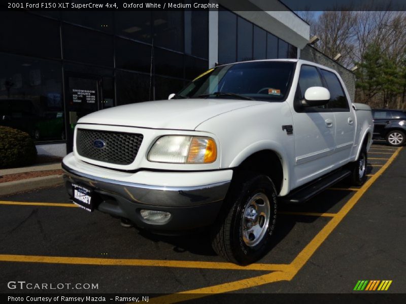 Oxford White / Medium Graphite 2001 Ford F150 XLT SuperCrew 4x4
