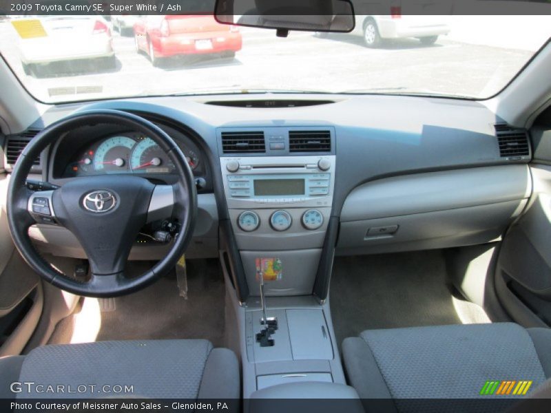 Super White / Ash 2009 Toyota Camry SE