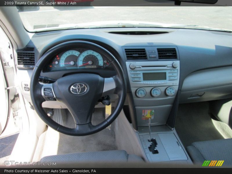 Super White / Ash 2009 Toyota Camry SE