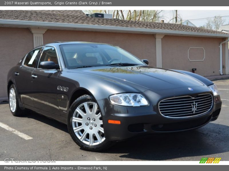 Front 3/4 View of 2007 Quattroporte 