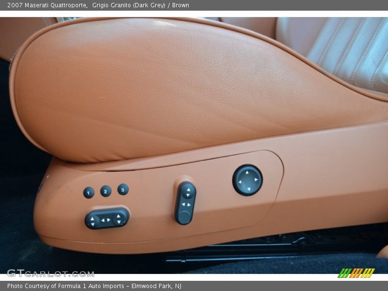 Controls of 2007 Quattroporte 