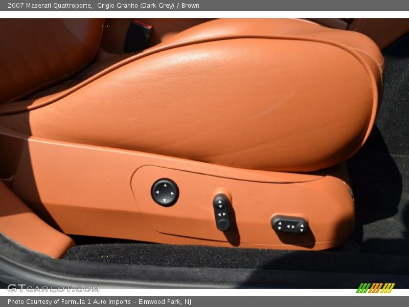 Controls of 2007 Quattroporte 