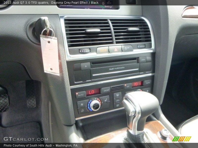 Daytona Grey Pearl Effect / Black 2013 Audi Q7 3.0 TFSI quattro