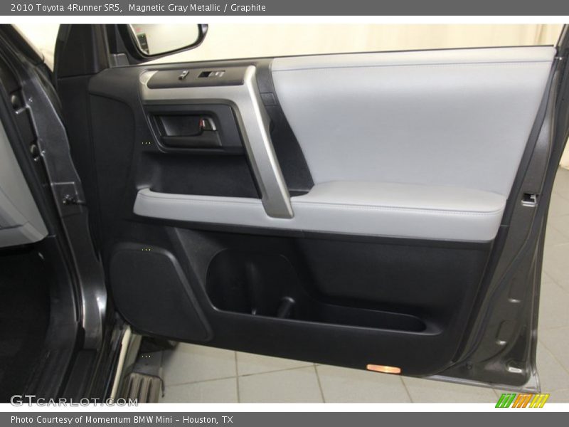 Magnetic Gray Metallic / Graphite 2010 Toyota 4Runner SR5