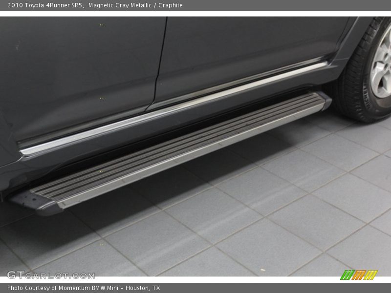 Magnetic Gray Metallic / Graphite 2010 Toyota 4Runner SR5