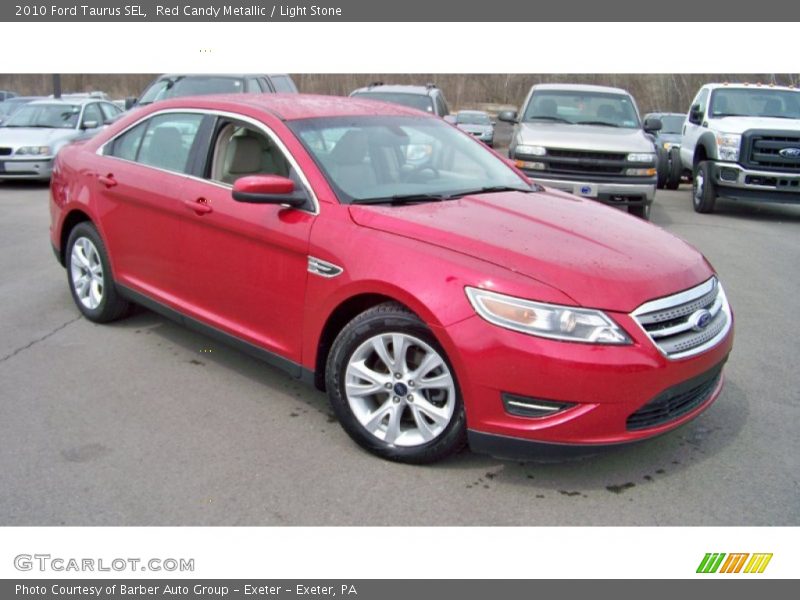 Front 3/4 View of 2010 Taurus SEL