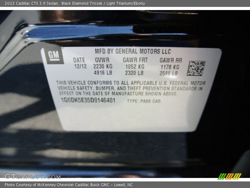 Black Diamond Tricoat / Light Titanium/Ebony 2013 Cadillac CTS 3.6 Sedan